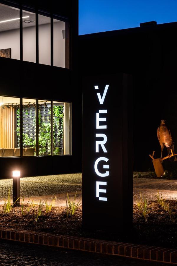 Hotel Verge ลอนเชสตัน ภายนอก รูปภาพ